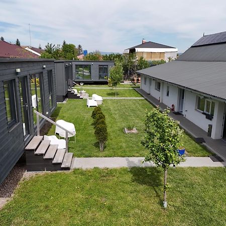 Pixel - Tiny Campus Villa Tîrgu Secuiesc Dış mekan fotoğraf