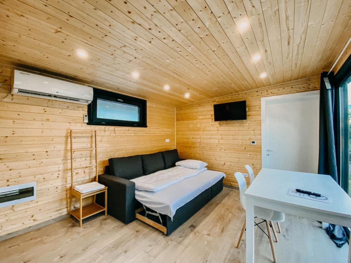 Pixel - Tiny Campus Villa Tîrgu Secuiesc Dış mekan fotoğraf