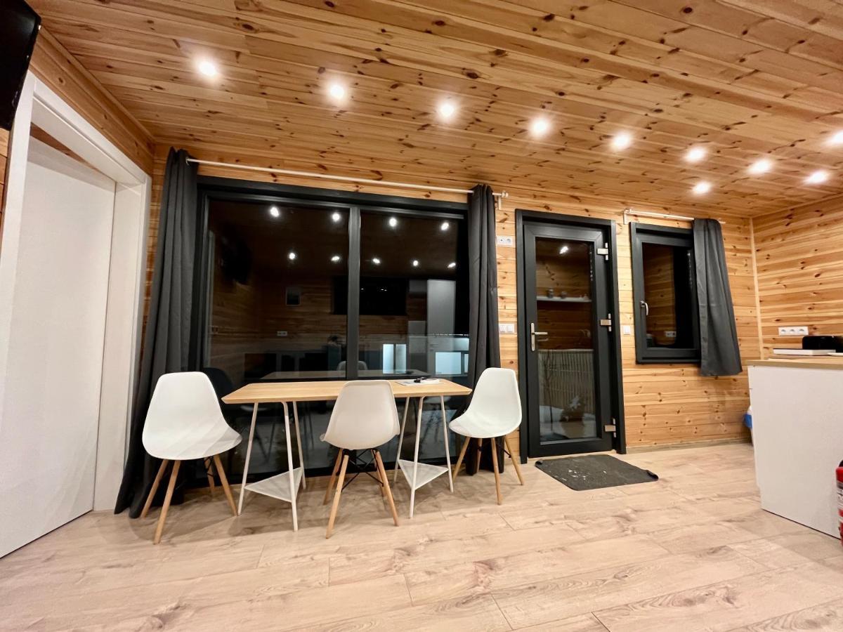 Pixel - Tiny Campus Villa Tîrgu Secuiesc Dış mekan fotoğraf