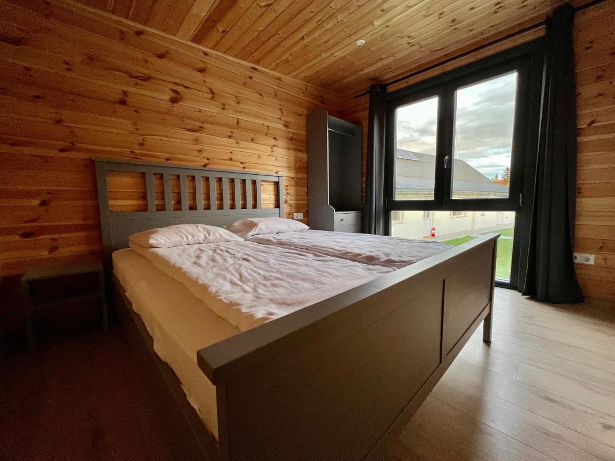 Pixel - Tiny Campus Villa Tîrgu Secuiesc Dış mekan fotoğraf