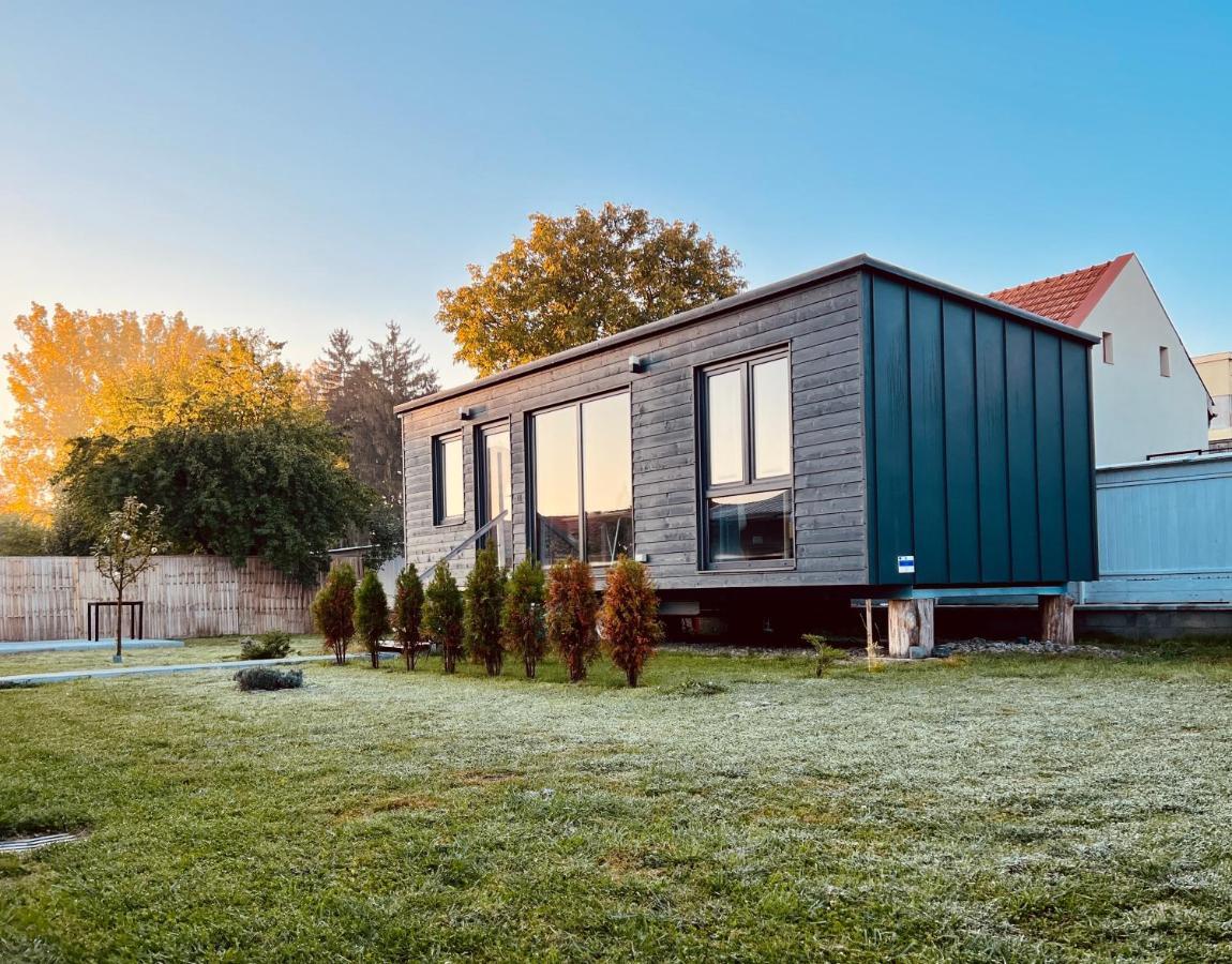 Pixel - Tiny Campus Villa Tîrgu Secuiesc Dış mekan fotoğraf